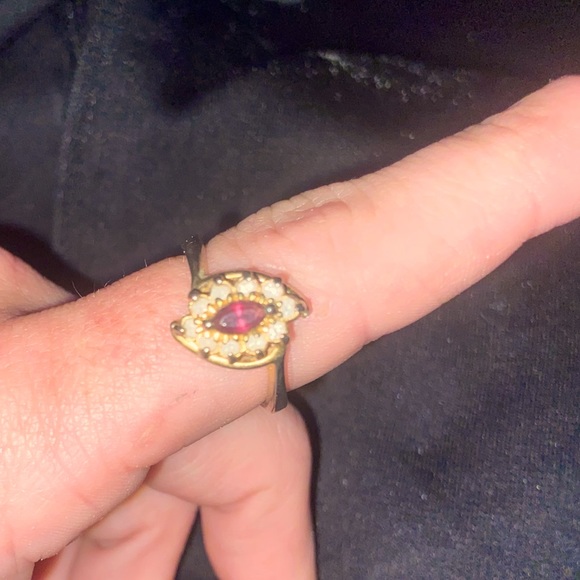 Roman marked gold filled ruby ring - Picture 1 of 7